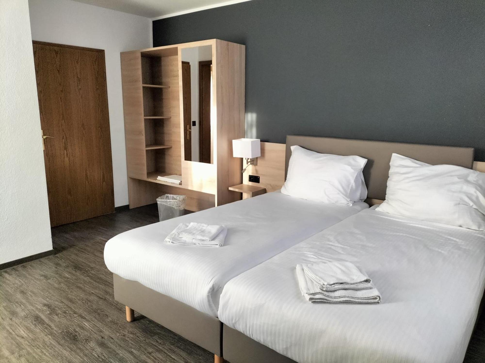 B3 Hotel Niederfell Kamer foto