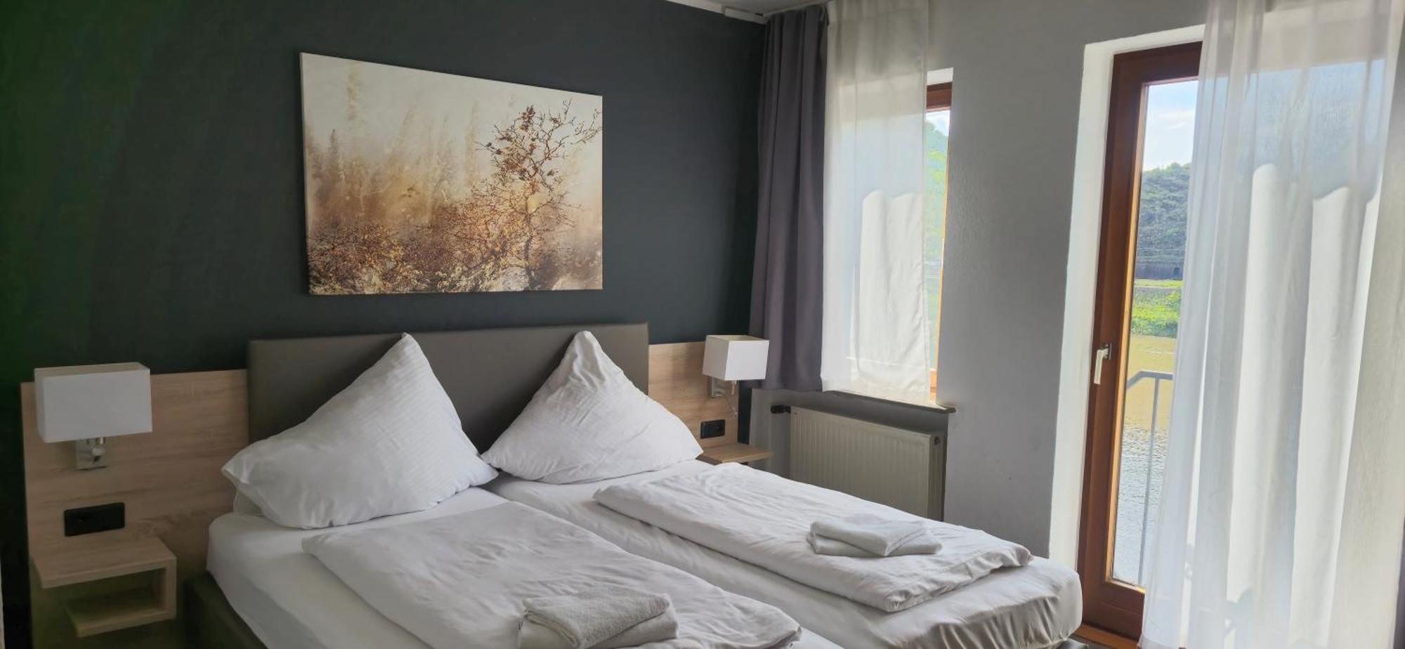 B3 Hotel Niederfell Buitenkant foto