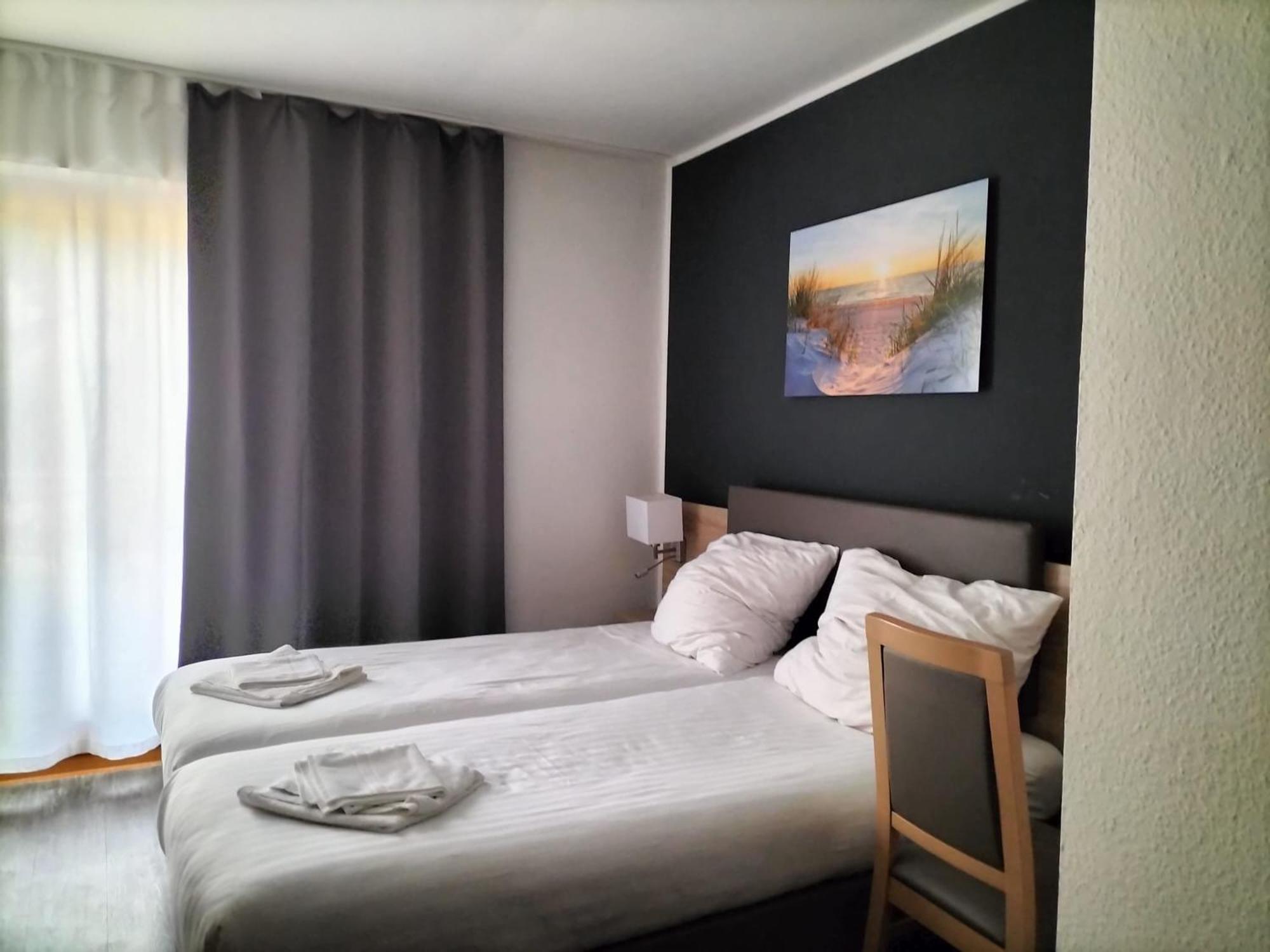 B3 Hotel Niederfell Buitenkant foto